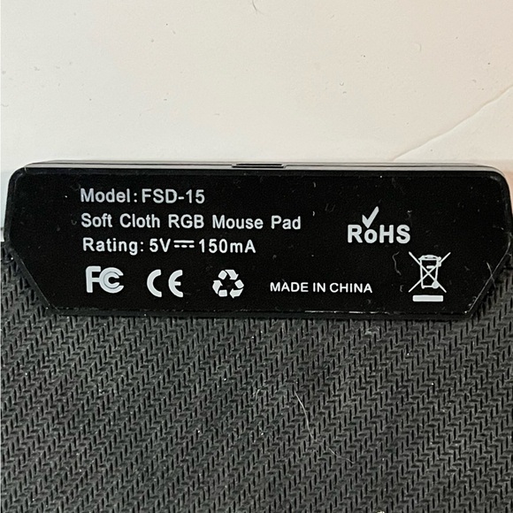 FSD-15 RGB Soft Cloth Mouse Pad with LED Lighting - Picture 5 of 6